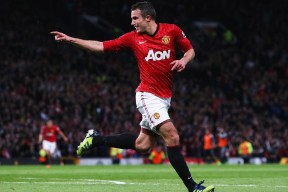 联赛末段积分焦灼是否更考验教练战术适应能力，联赛积分赛阵容