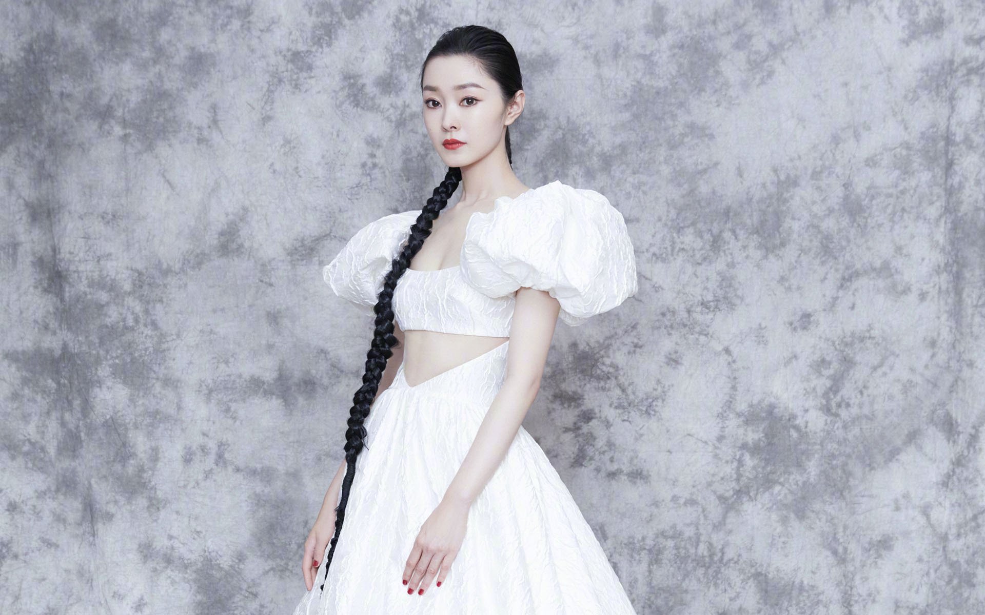 库里街头篮球赛展现娱乐与实力并存，库里街拍